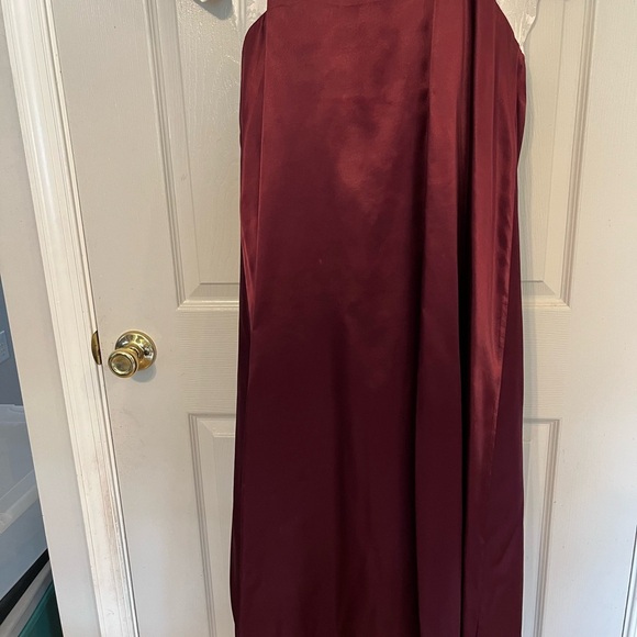 Vintage Elegant White and Burgundy Women's Formal dress Hand Sewn 16-18 - Picture 6 of 8
